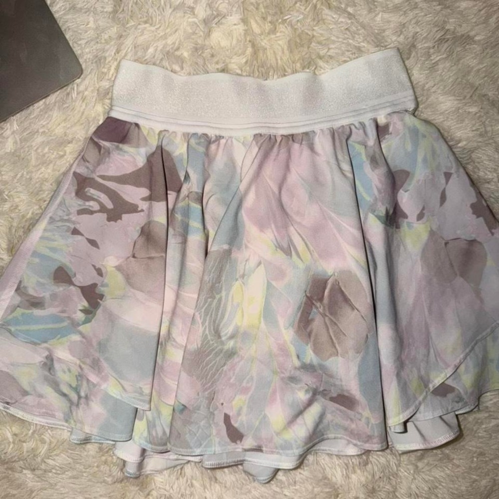 Lululemon Court Rival‎ HR Skirt Size 2 Nouveau Marble NWOT